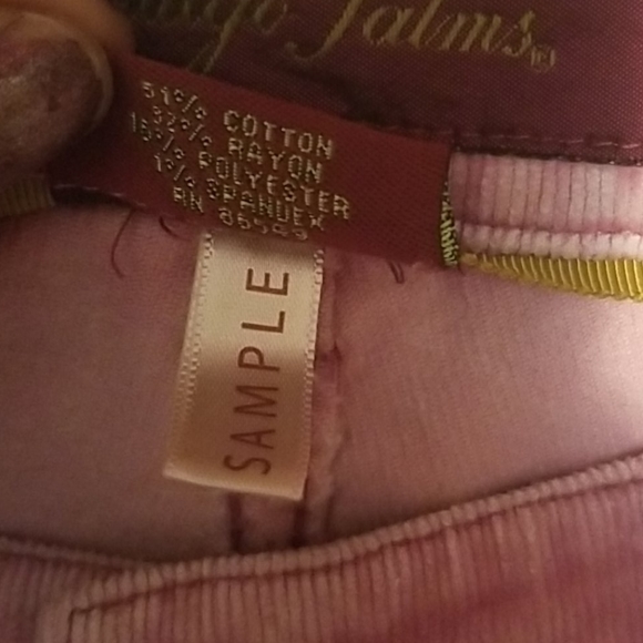 💘PINK CORDUROY FLARE JEANS!💘 - Picture 6 of 8